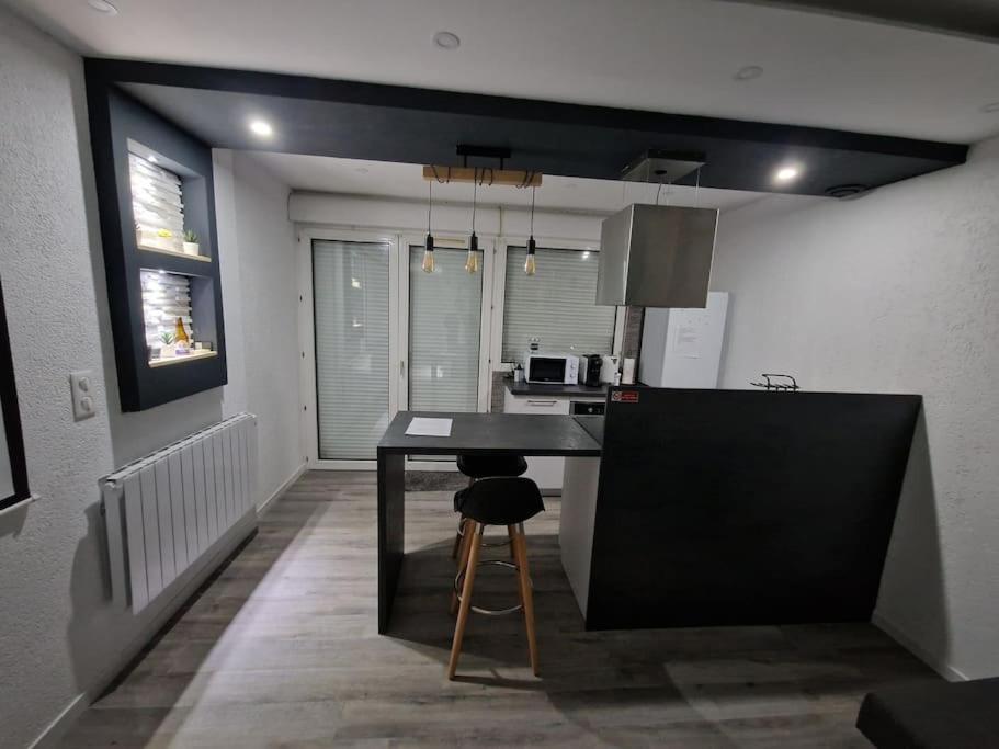 Logement Atypique & Parking Gratuit 겍스 외부 사진